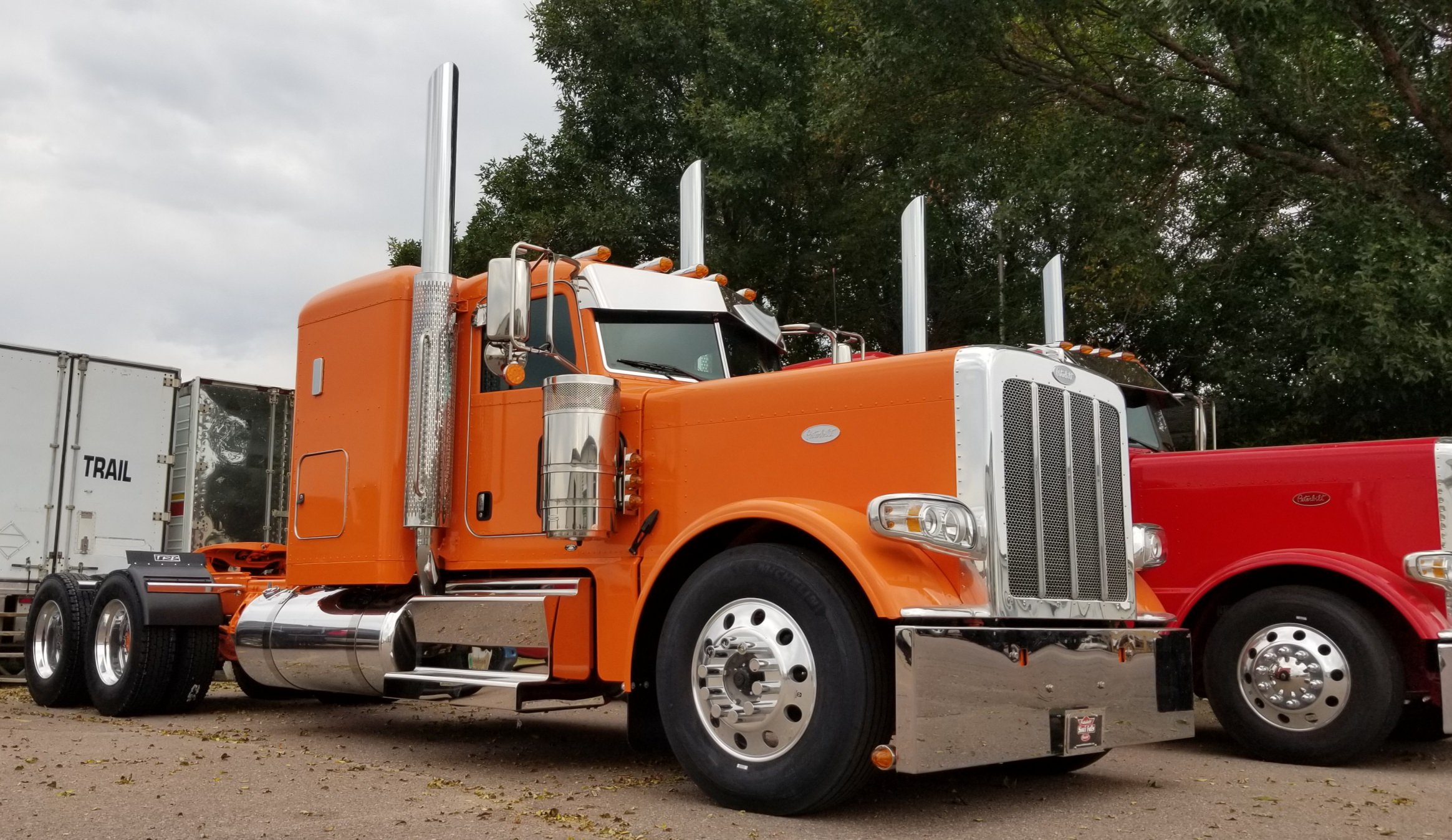 OMAHA ORANGE NEW 389 READY TO GO! - Peterbilt of Sioux Falls