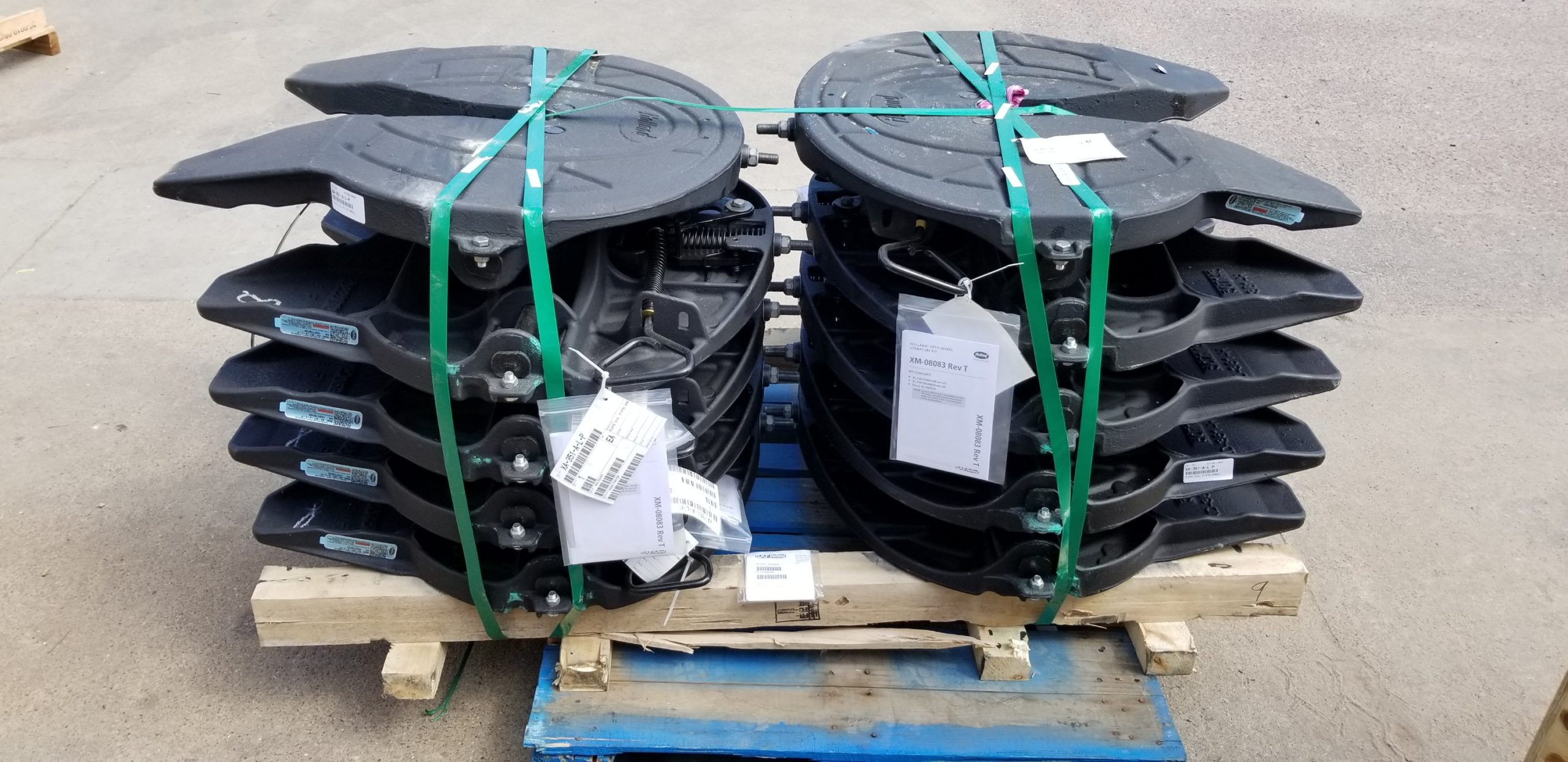 5TH WHEEL PLATES Peterbilt of Sioux Falls