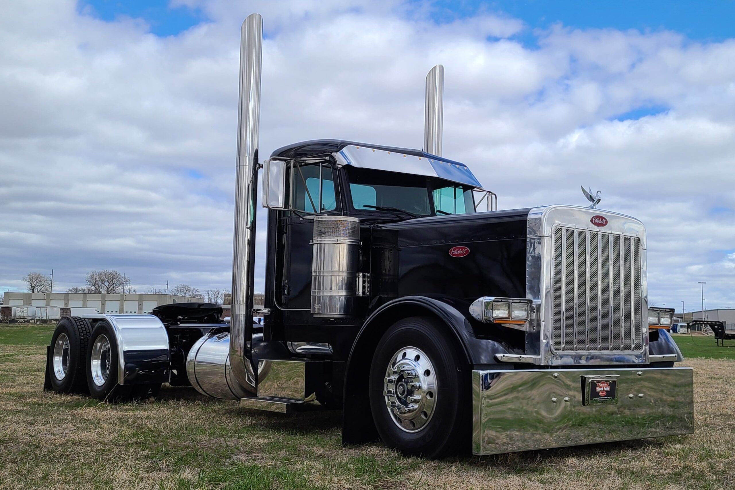 1990 379 DAYCAB FOR SALE! - Peterbilt of Sioux Falls