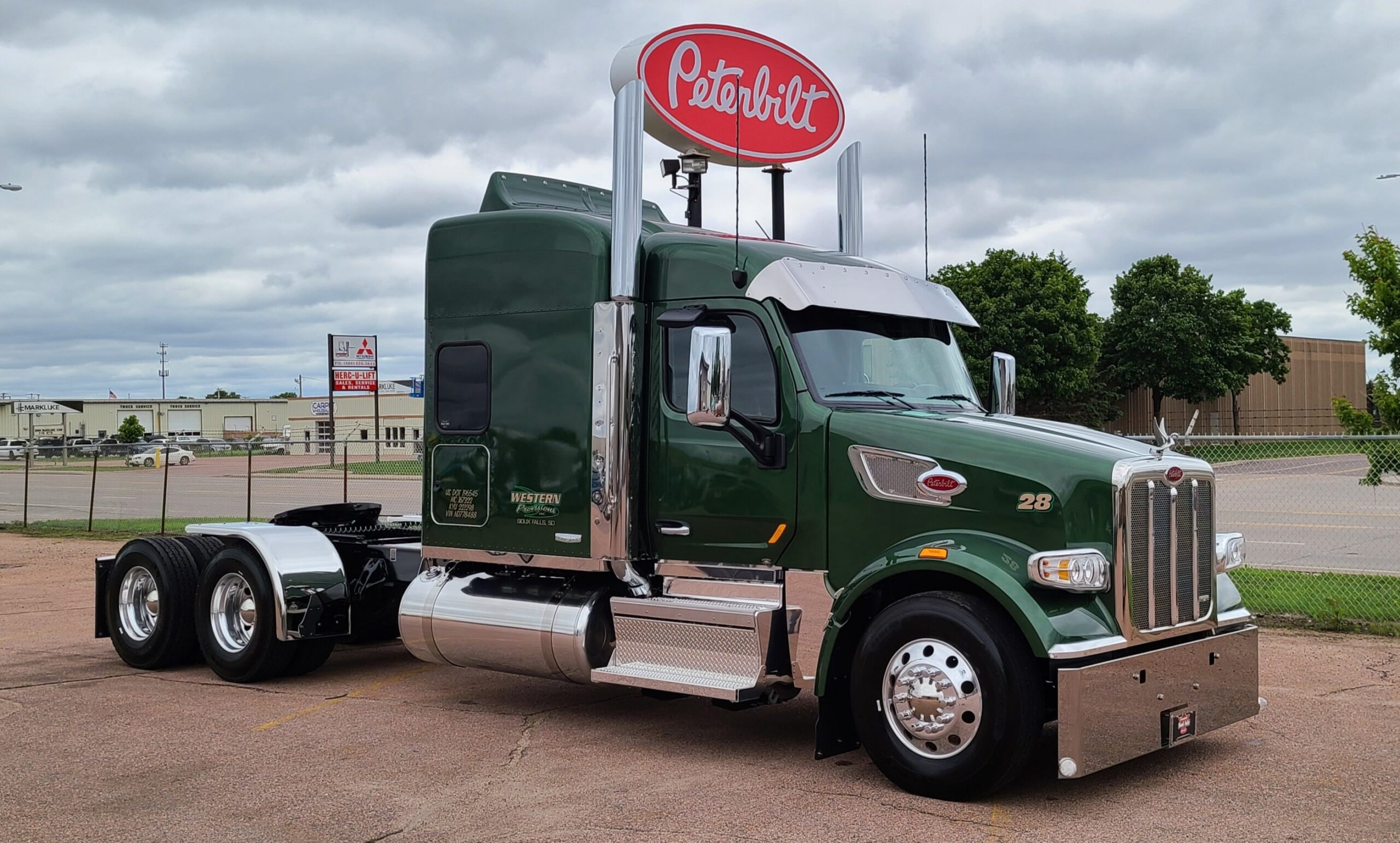 NEW 567 READY TO GO!! - Peterbilt of Sioux Falls NEW 567 READY TO GO!! - Peterbilt of Sioux Falls