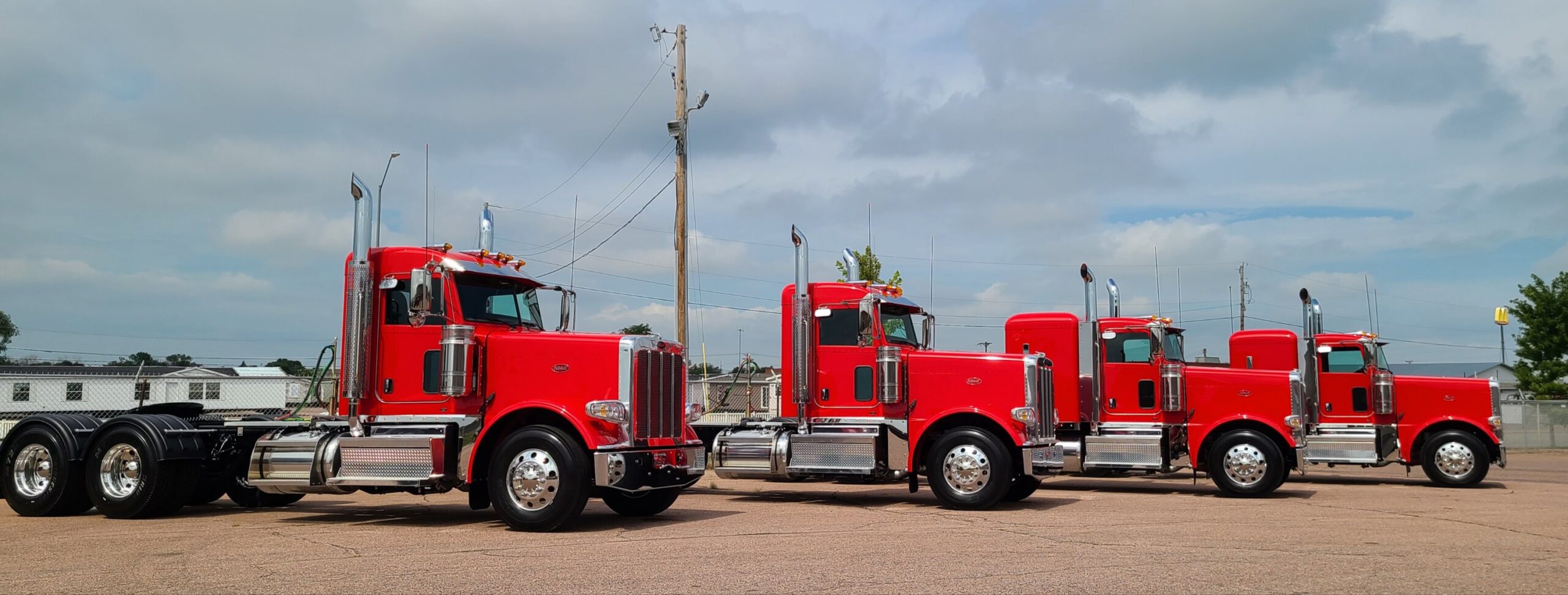 SHARP LOOKING FLEET!! Peterbilt of Sioux Falls
