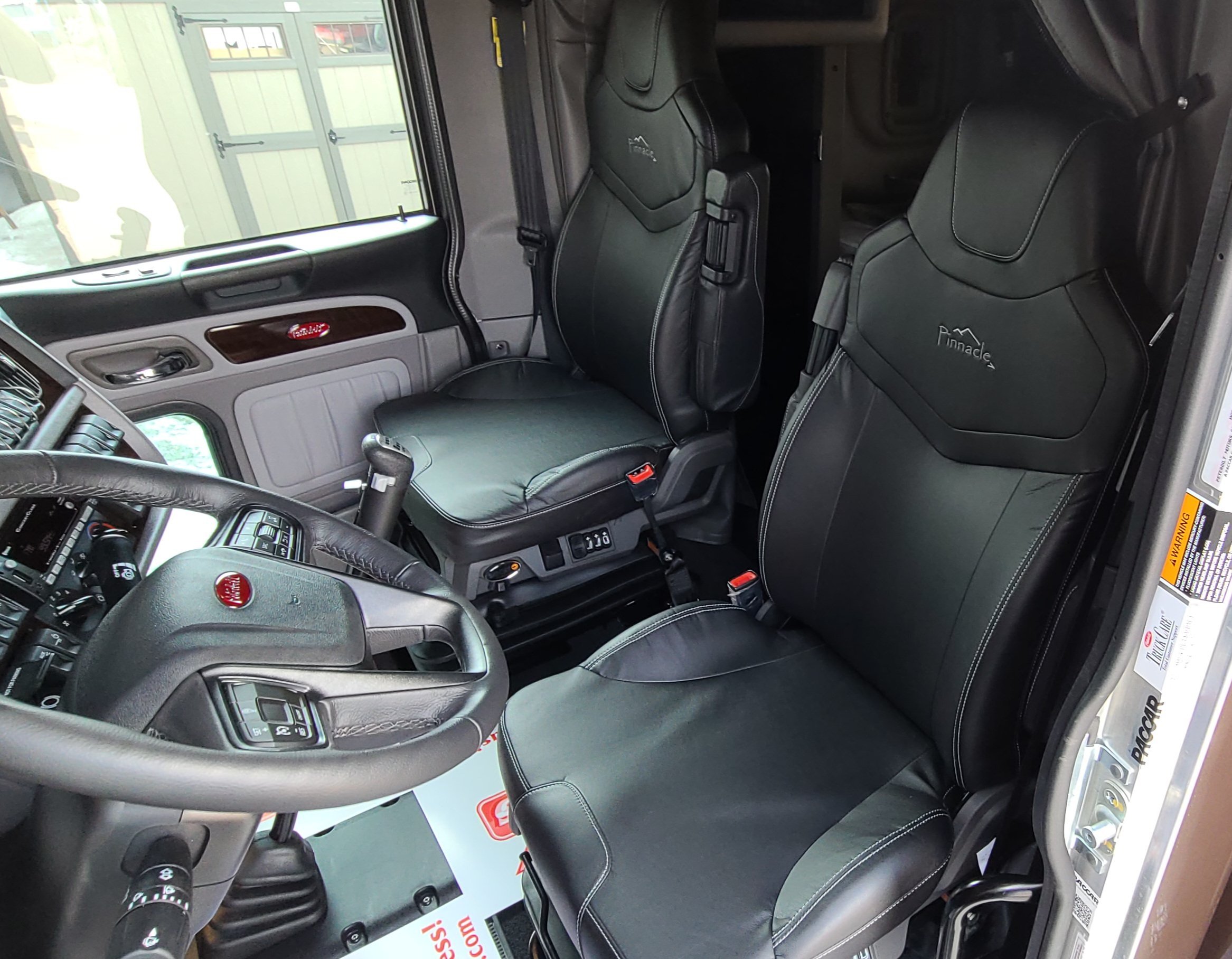 TRUCK SEATS Peterbilt of Sioux Falls
