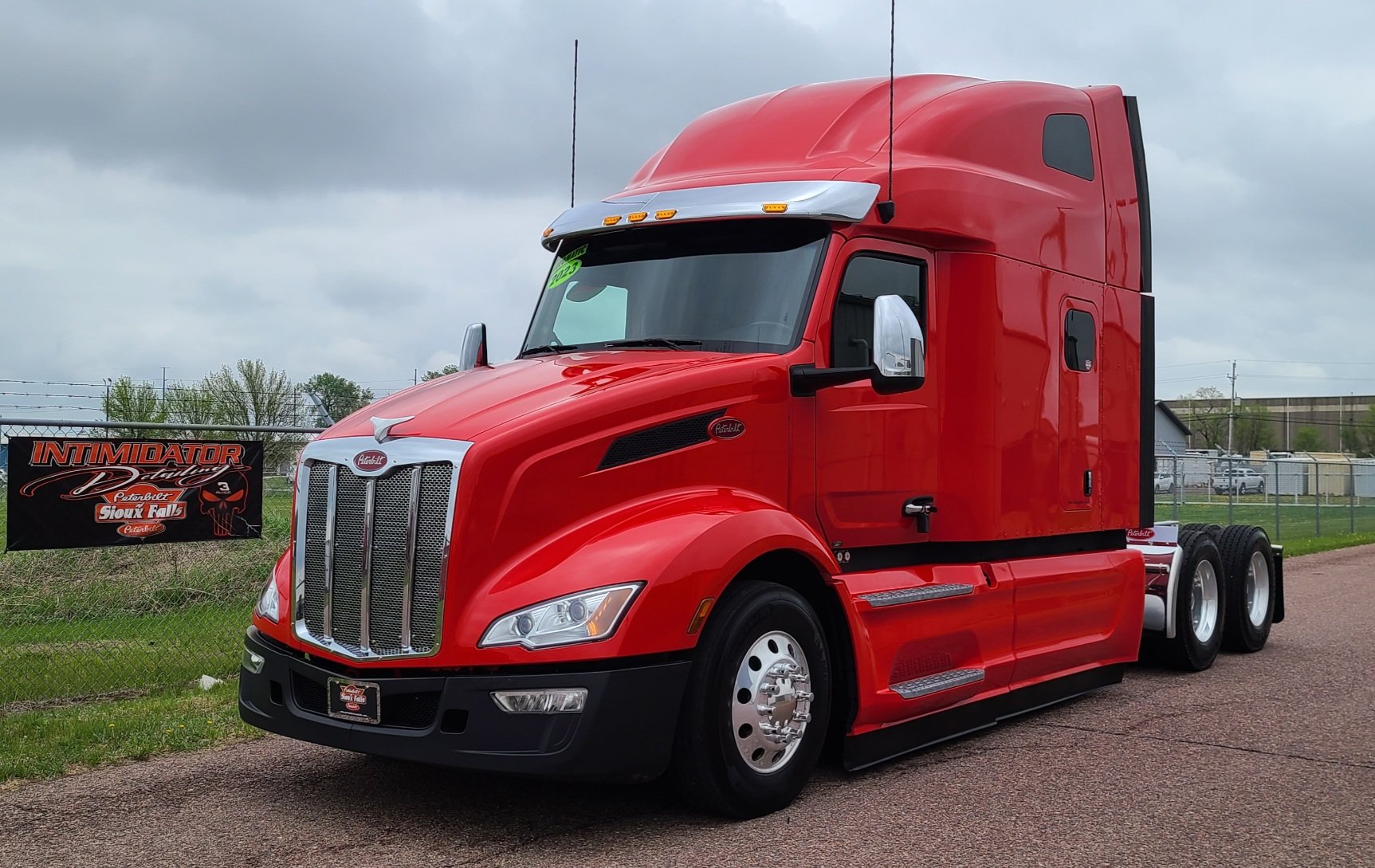 USED TRUCK FOR SALE! Peterbilt of Sioux Falls