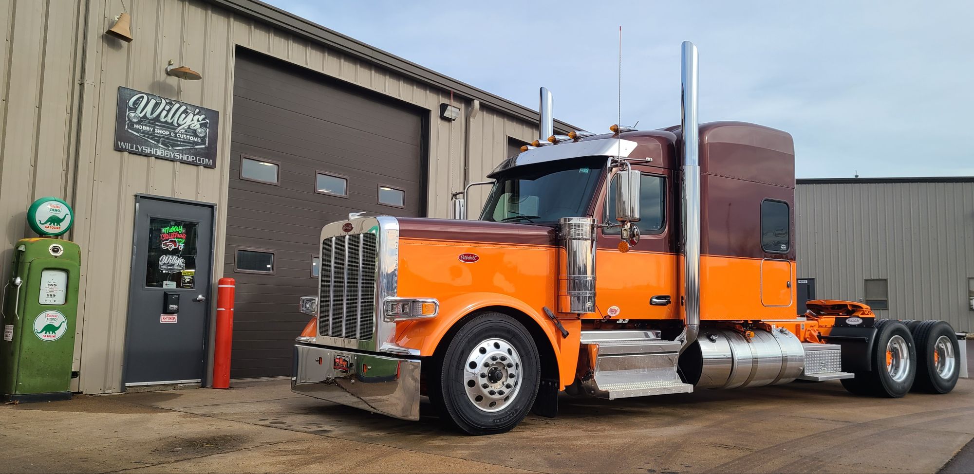 WILD NEW RIDE FOR SALE!! - Peterbilt of Sioux Falls